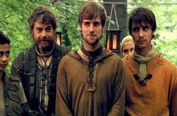 Anjali Jay as Djaq, Gordon Kennedy as Little John, Jonas Armstrong as Robin and Harry Lloyd as Will