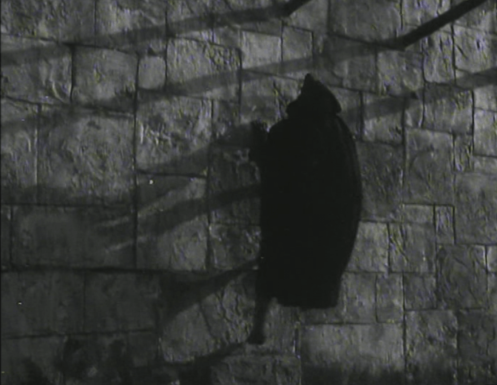 Robin scales the walls of Locksley Hall