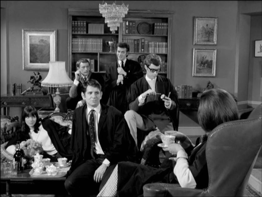Emma Peel has coffee with Duboys and the gang