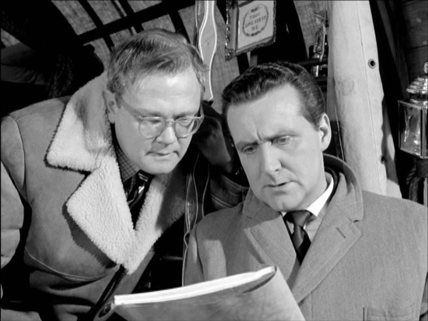 Carlyon and Steed read Economics and a Sense of History